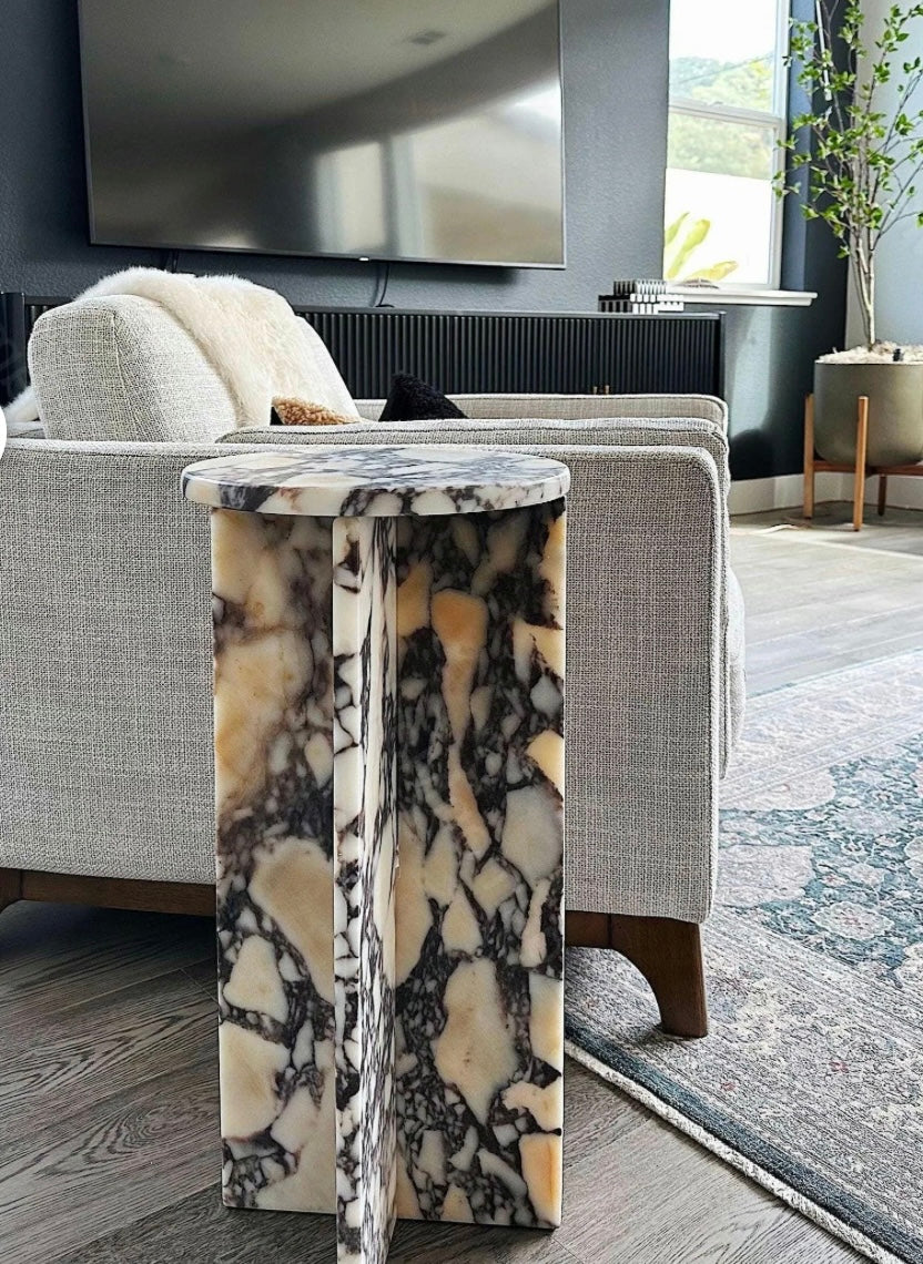 Calacatta Viola Side table, Round table top